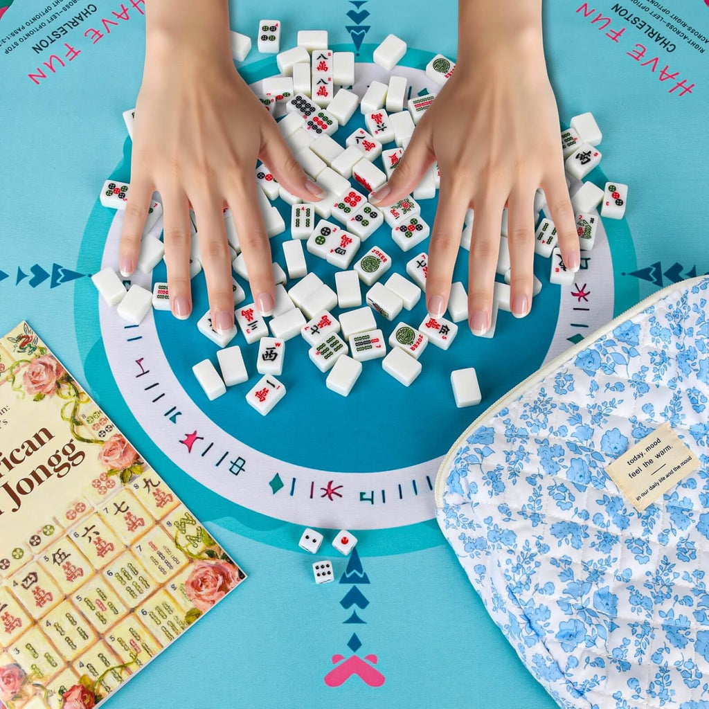 LSWOVE Portable American Mahjong Set, 166 Mahjong Tiles with Carrying Bag, 3 Dice, 40 Chips, Wind Indicator, Instruction Book, Compact Travel Game Set