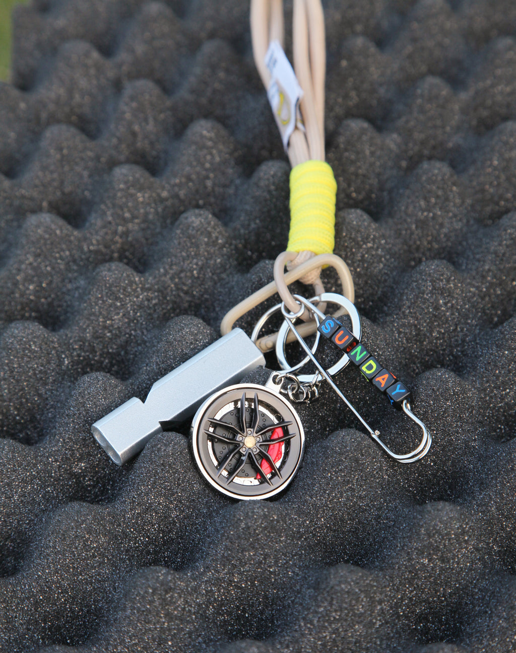 Spinning Wheel Keychain with Whistle – Custom Letters, Sports Fidget, Football Backpack Charm, Fun Gift for Teens & Adults