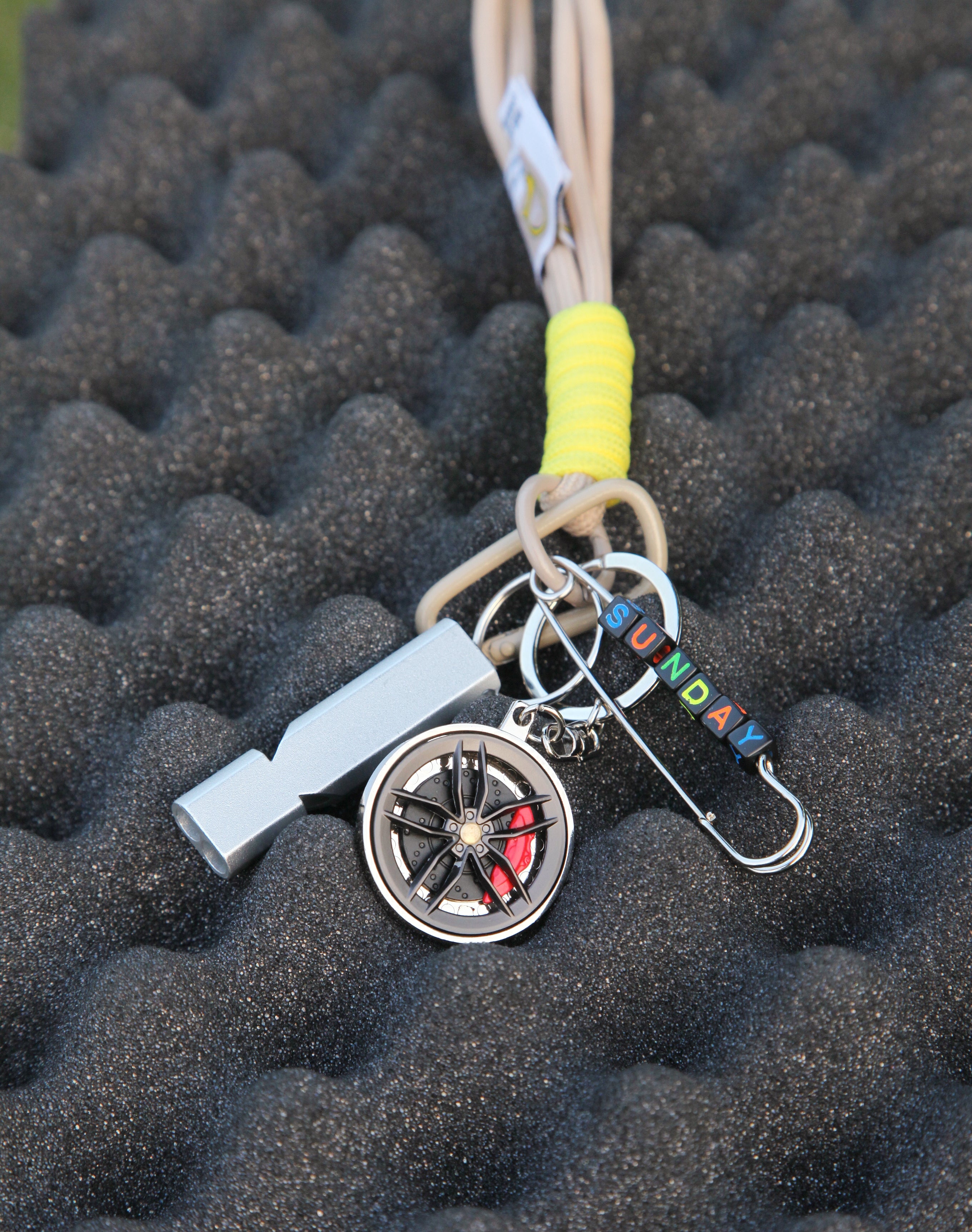 Spinning Wheel Keychain with Whistle – Custom Letters, Sports Fidget, Football Backpack Charm, Fun Gift for Teens & Adults